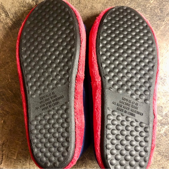 Montreal Canadiens Logo Fleece Slippers Kids XL 7-8 Blue Habs New - Picture 3 of 4